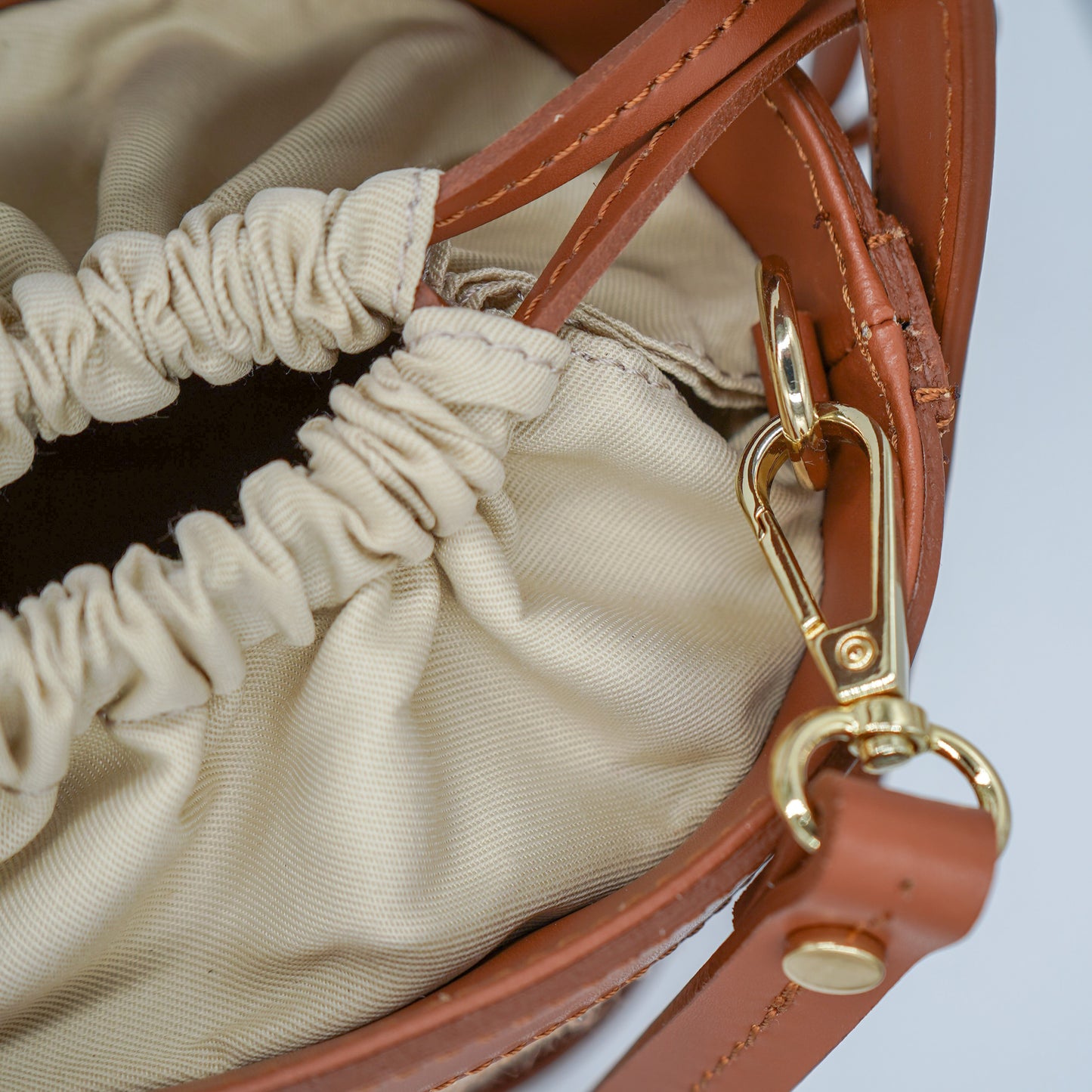 Sac Chloé M – Seau Raphia & Cuir Camel | Édition Limitée