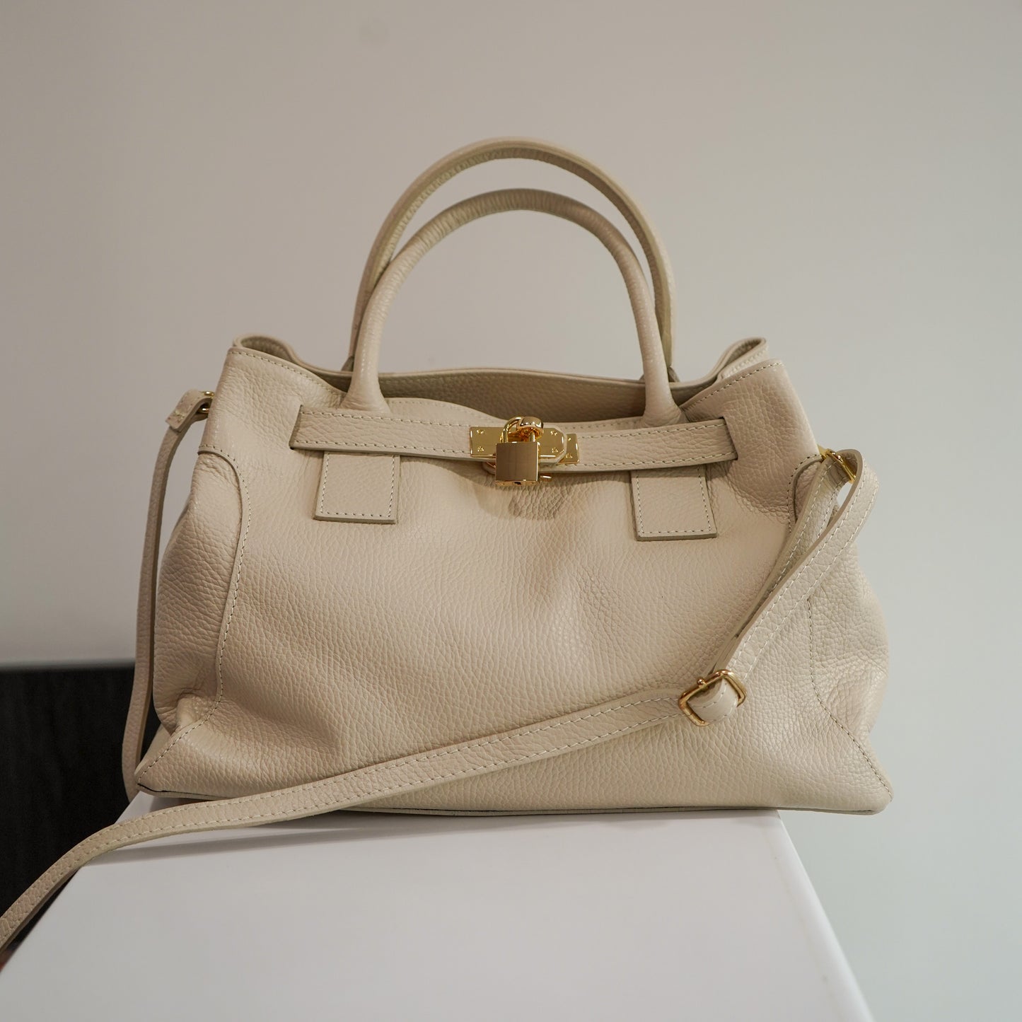 Sac Letty M – Cuir Latte | Édition Limitée